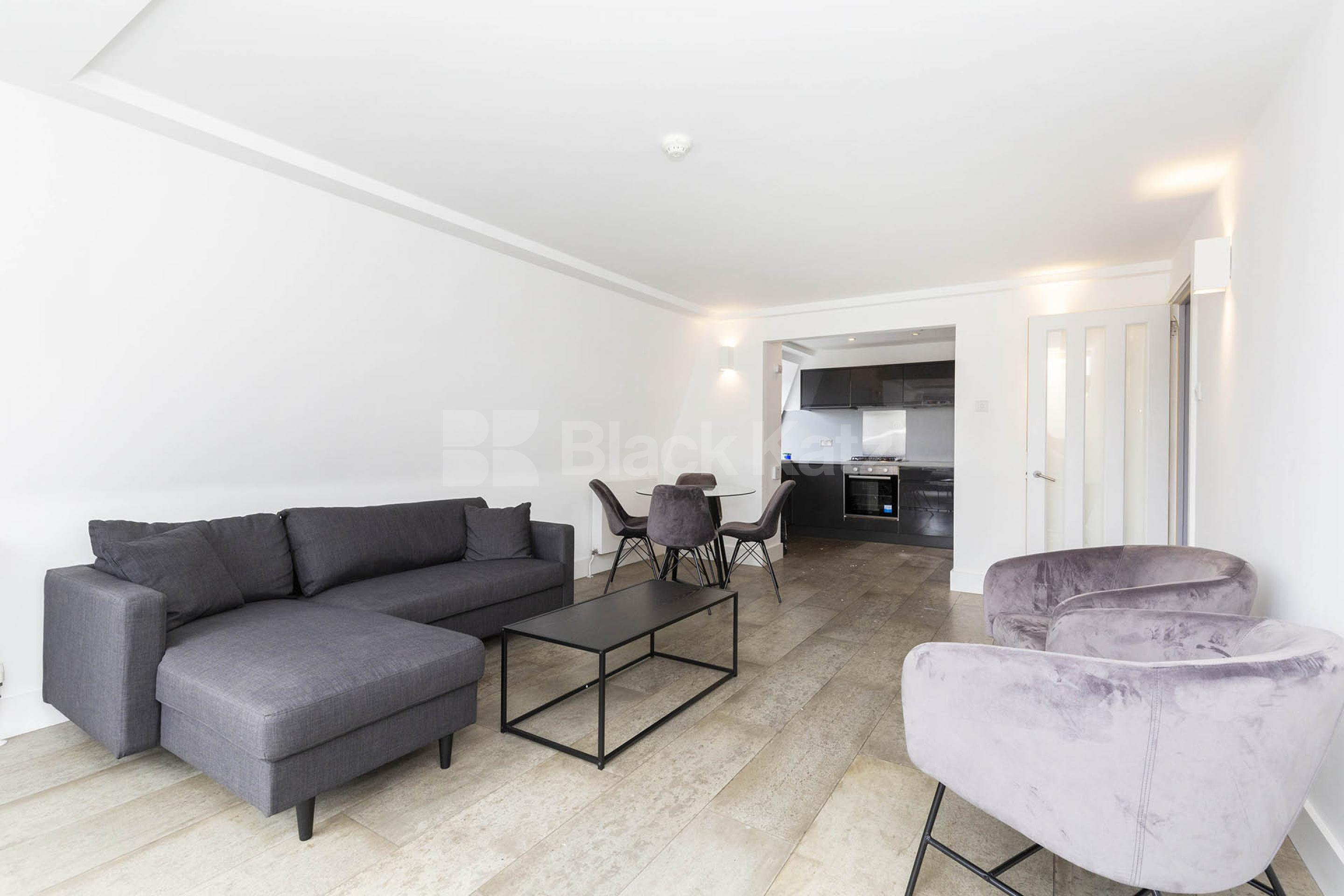 3 bed 2 bath within a warehouse conversion with private south facing terrace Berry Street, Clerkenwell EC1V